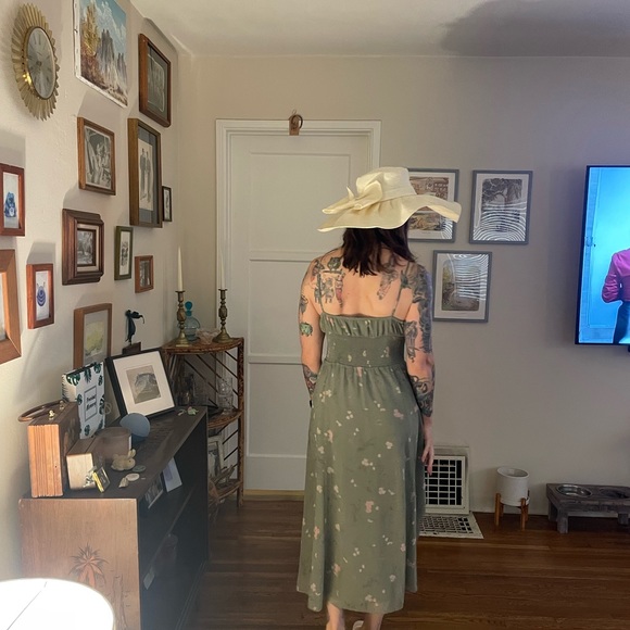 Aritzia Floral MIDI Day Dress Size M-L - Picture 4 of 4